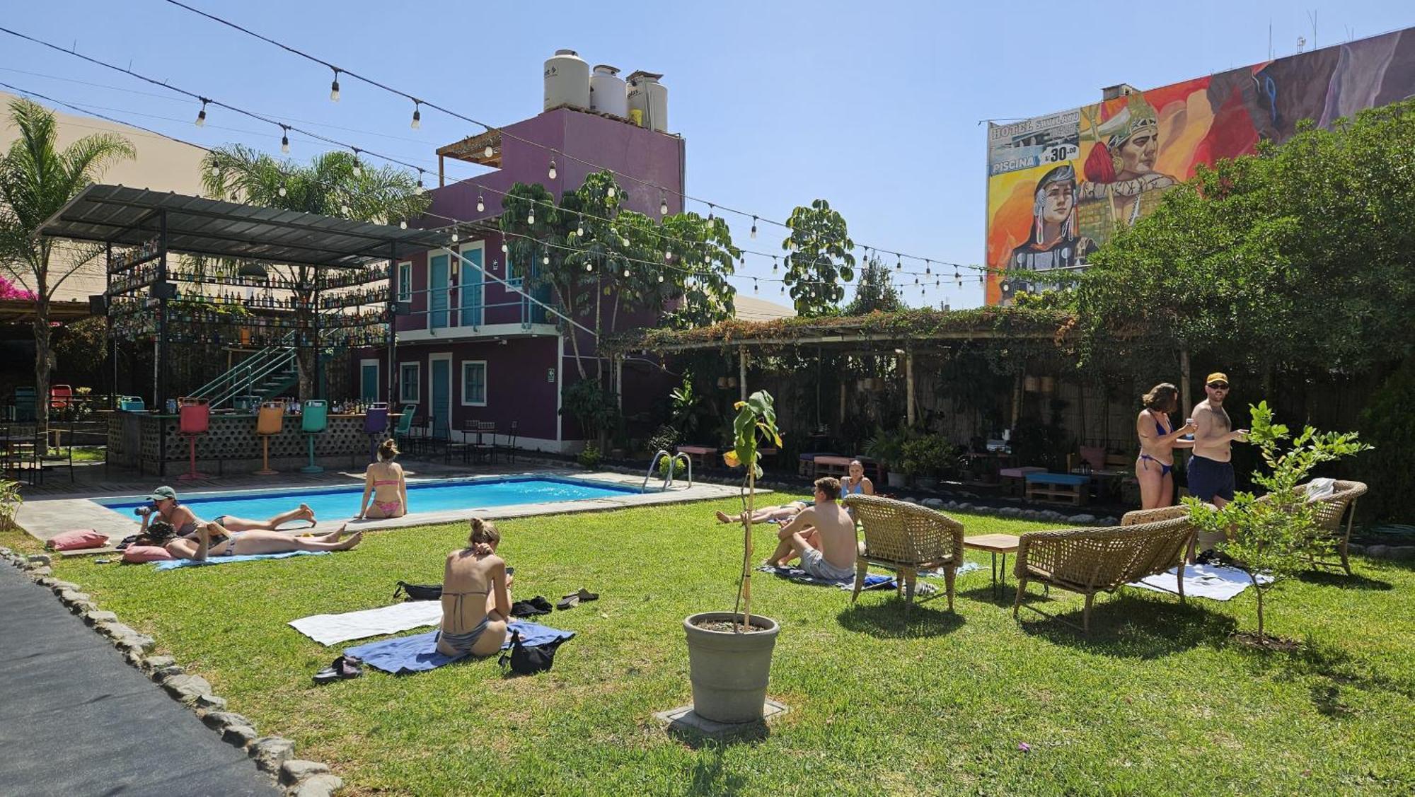 The Upcycled Hostel Huacachina イカ エクステリア 写真